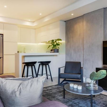 35 On Main By Stay In Luxury Kaapstad Buitenkant foto