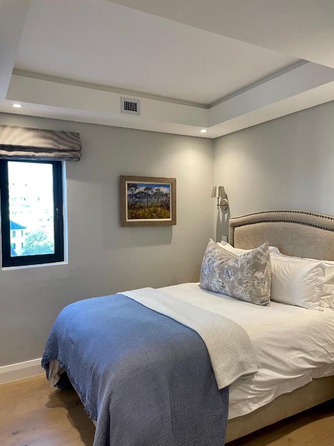 35 On Main By Stay In Luxury Kaapstad Buitenkant foto