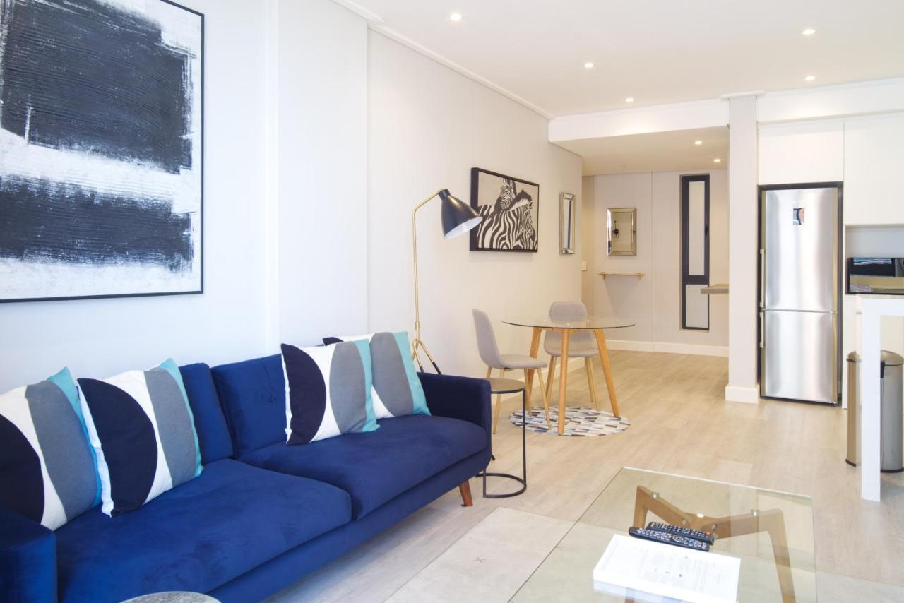 35 On Main By Stay In Luxury Kaapstad Buitenkant foto