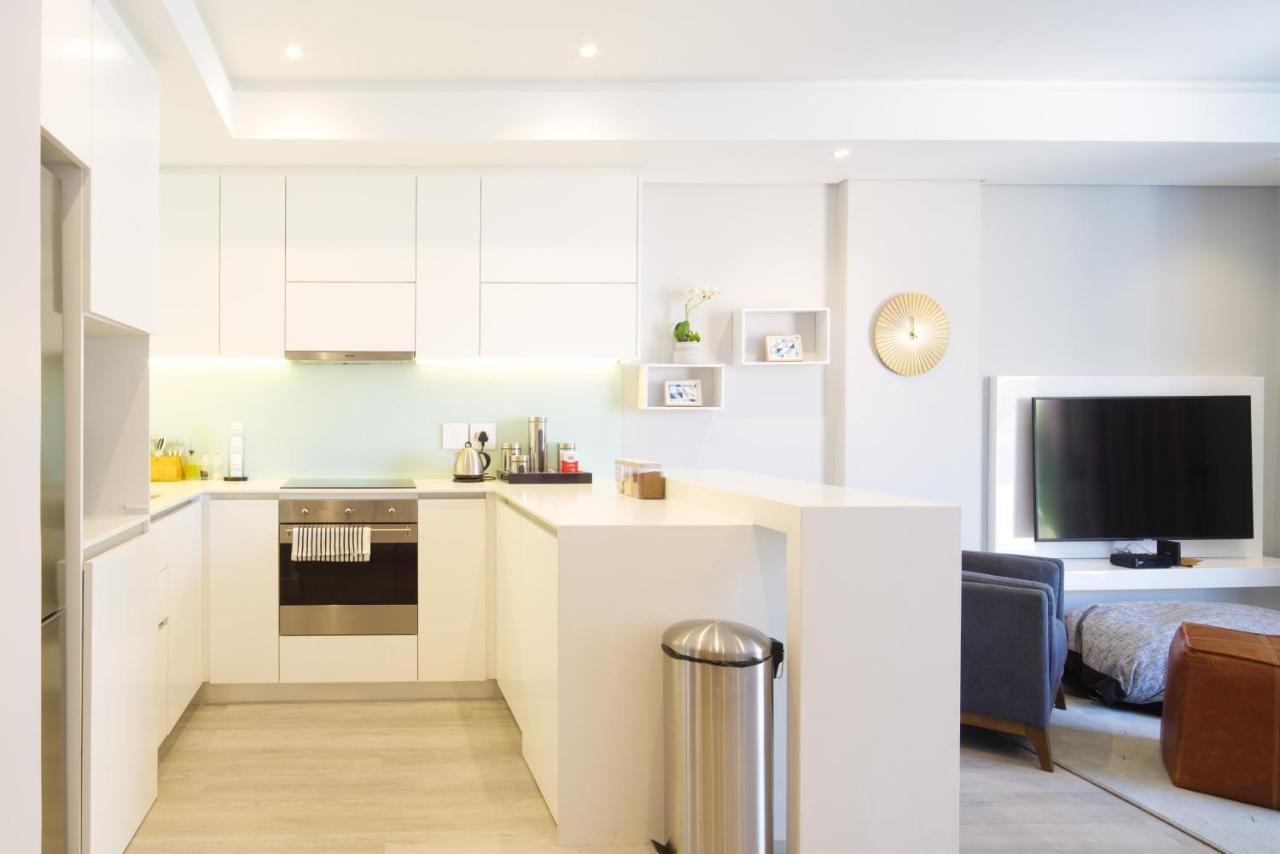 35 On Main By Stay In Luxury Kaapstad Buitenkant foto