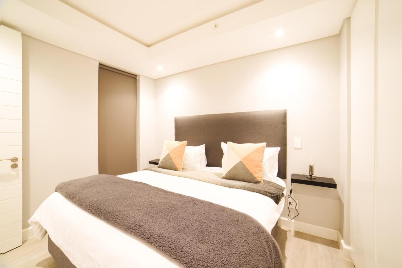 35 On Main By Stay In Luxury Kaapstad Buitenkant foto