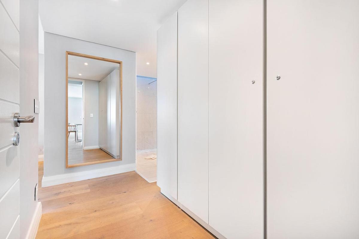 35 On Main By Stay In Luxury Kaapstad Buitenkant foto